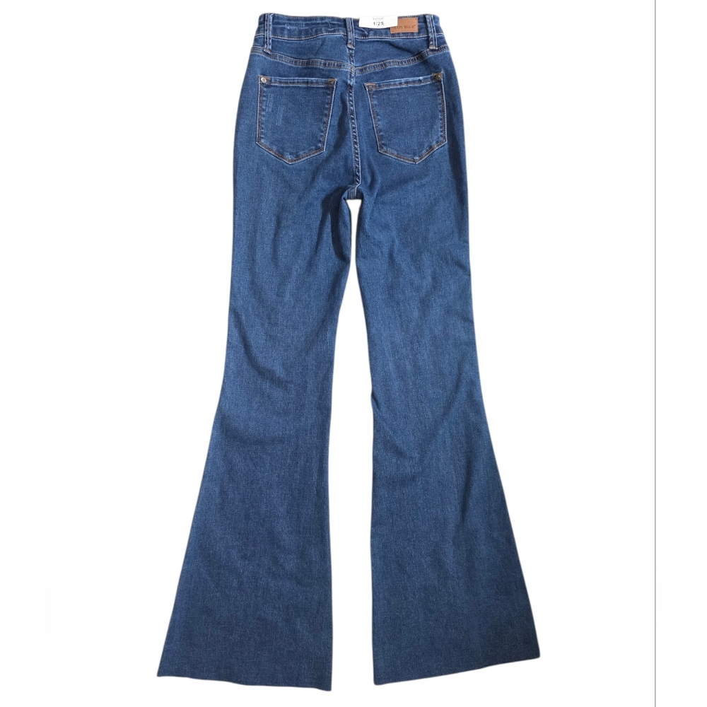 Judy Blue Medium Blue High Waisted Flare Jeans Raw Hem Size 1/25 NWT - Picture 2 of 10